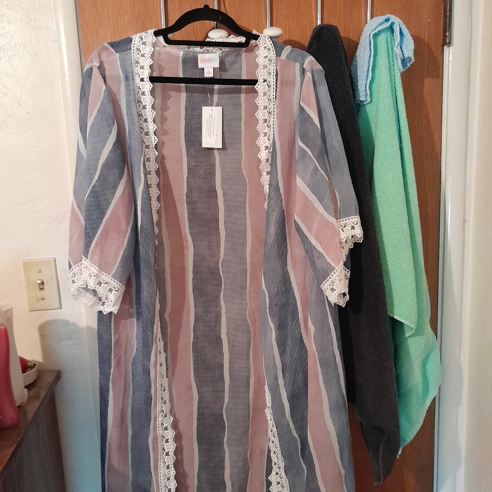 Lularoe Chloe Cover-up NWT